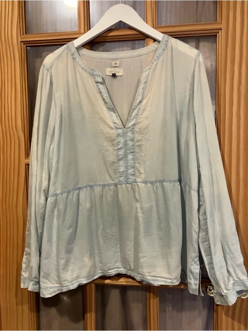 LOFT Softened Light Blue Split-Neck Women’s Top